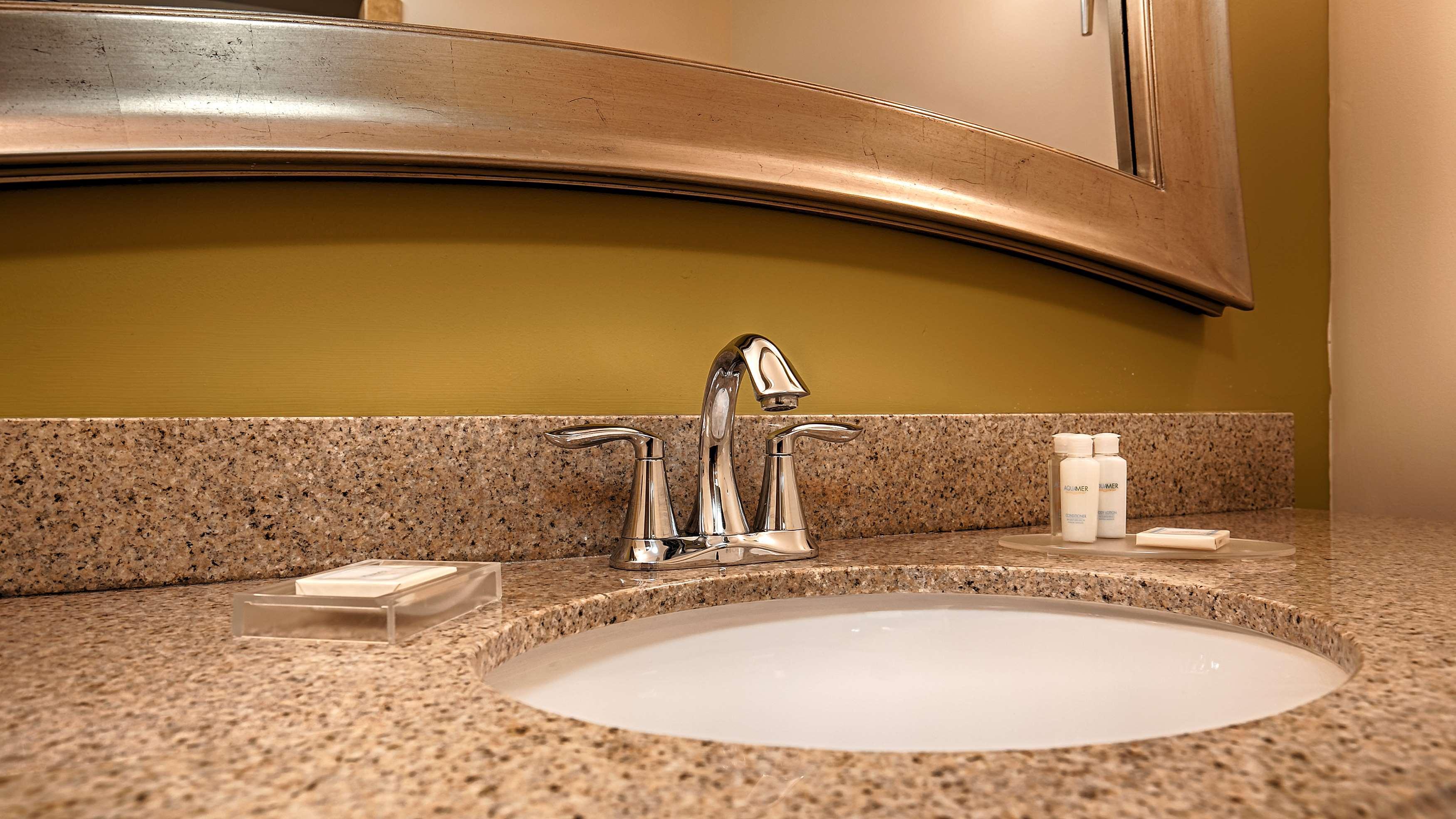 Best Western Plus Jacksonville West Экстерьер фото